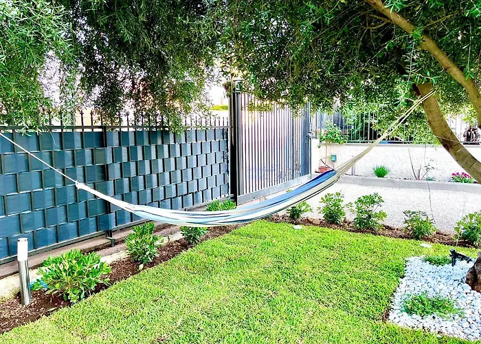 Blu Silence Cottage